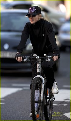 madonna-queen-bike-06.JPG