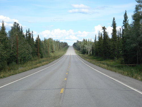 Alaska_Highway_Mile_1337_(Looking_Eastbound).jpg?uselang=ru