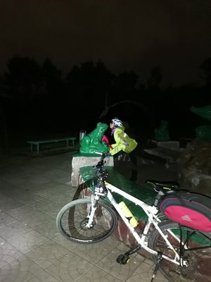 rHPWjkWcIvs.jpg?size=1200x1600&quality=9