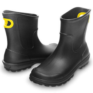 muzhskie-rezinovye-sapogi-12602-001-croc