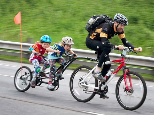 transportation-children-bicycle-using-bicycle-trailer.jpg