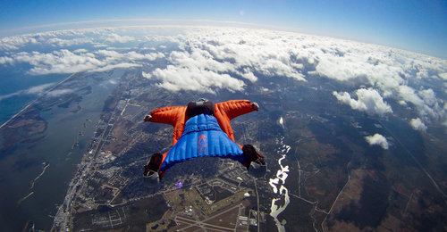 wingsuit1.jpg