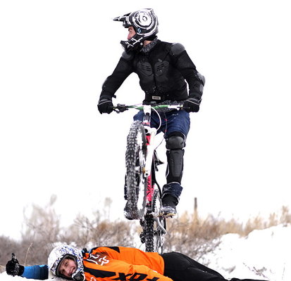 Декру лежит.jpg