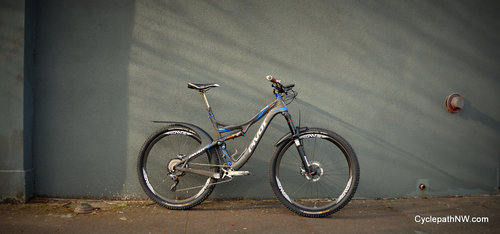 Pivot-429-Carbon-With-Wolftooth-Rings-And-Mudhugger-Fenders.jpg