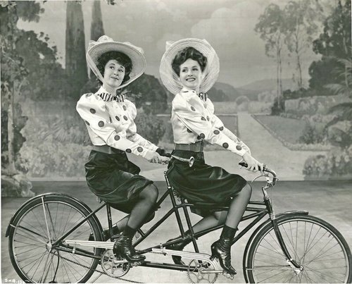 Joan Davis and Constance Moor, 1944.jpg